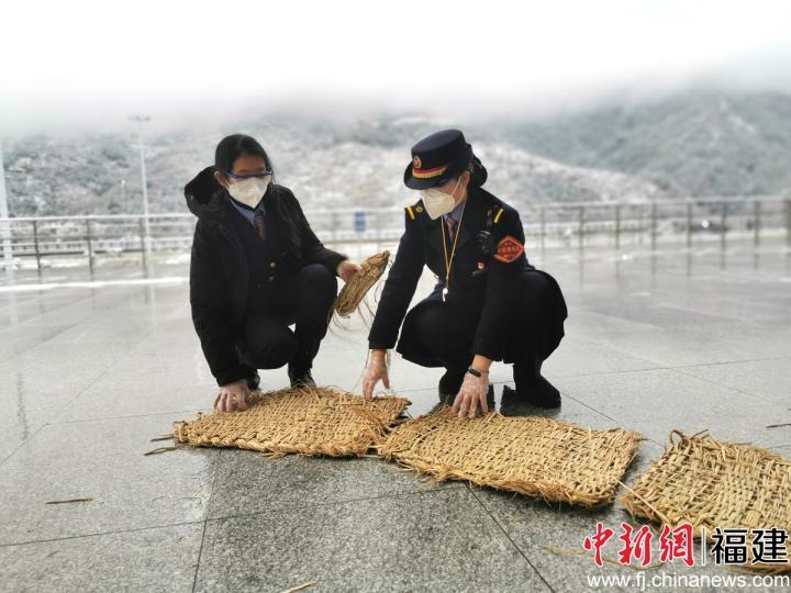 南鐵福州車務段掃雪除冰保暢通