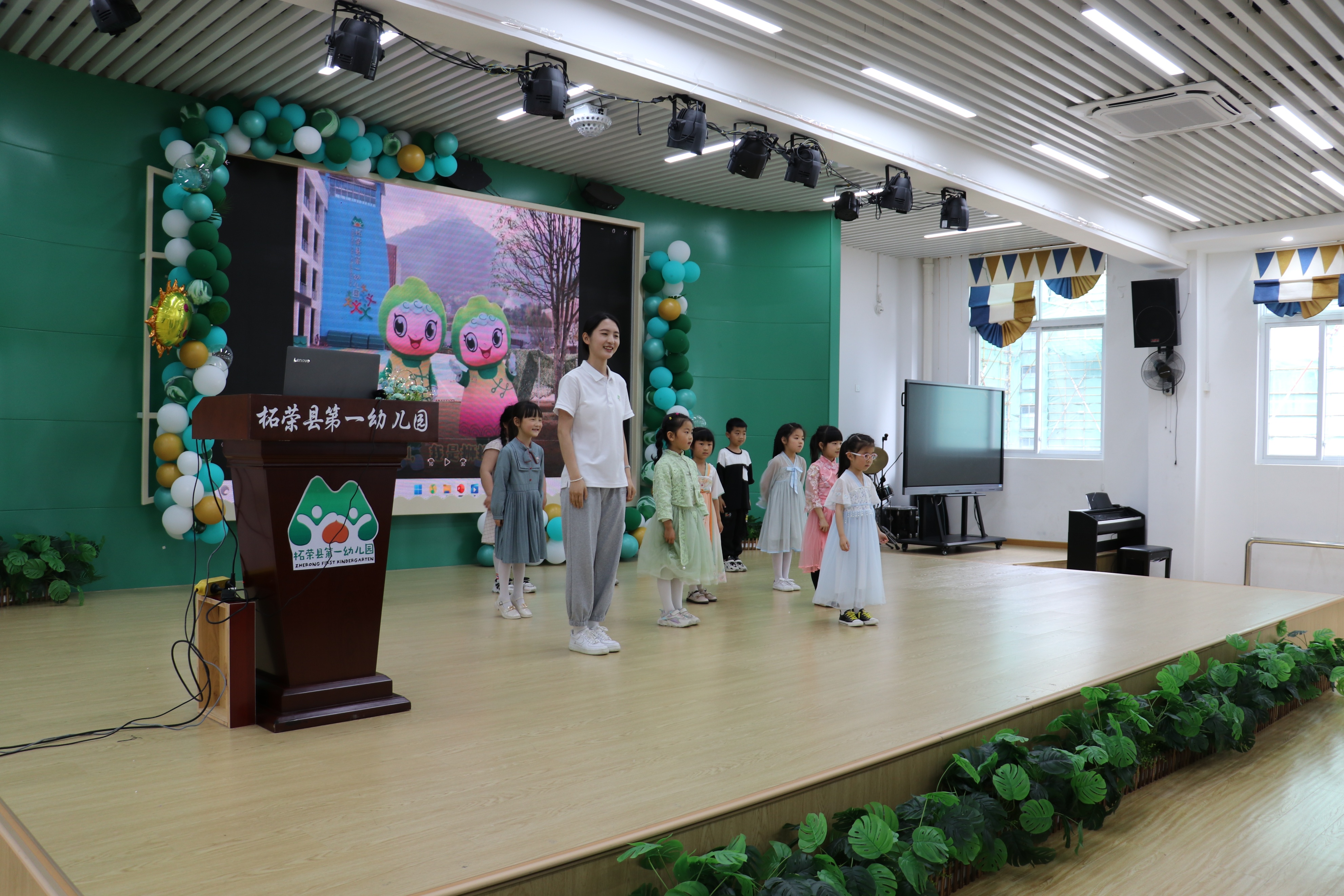 柘榮縣僑聯開展“關注普遍眼健康，共筑‘睛’彩大健康”暨“僑愛心·鄉村學生眼健康公益”活動