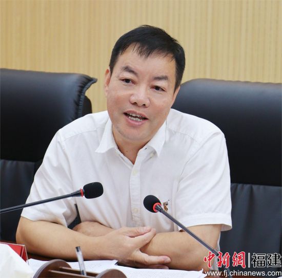 　　寧德市政協副主席程樹平講話。 林榕生 攝