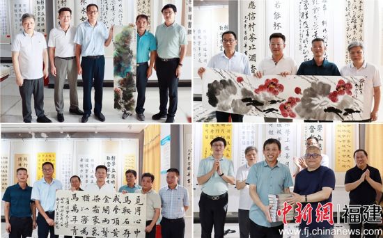 　　福建省文化名家現場贈送創作作品和個人詩集。 林榕生 制圖